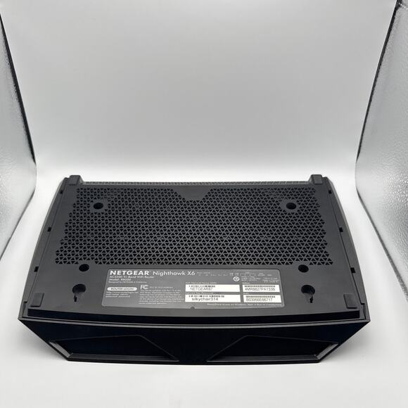 Netgear X6 R8000-100NAS AC3200 NIGHTHAWK Tri-Band WiFi Router - Picture 4 of 7